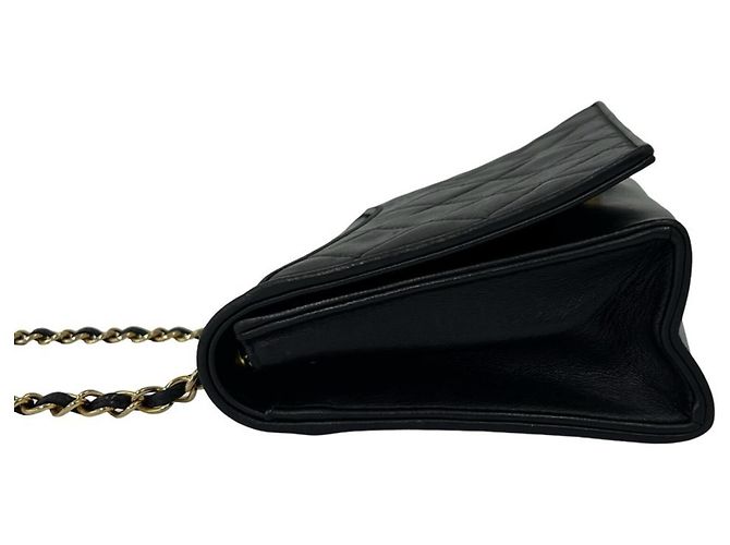 Bolsa de ombro Chanel Matelassé em pele de cordeiro preta Preto - vista 5