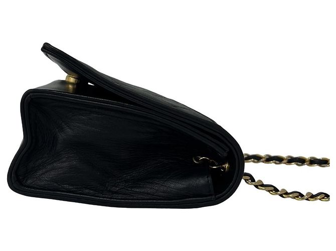 Bolsa de ombro Chanel Matelassé em pele de cordeiro preta Preto - vista 6