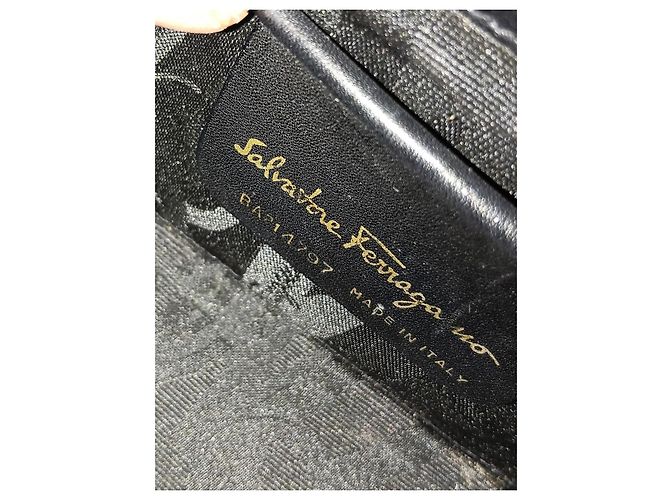 Salvatore Ferragamo Schwarze Lederhandtasche - Ansicht 5