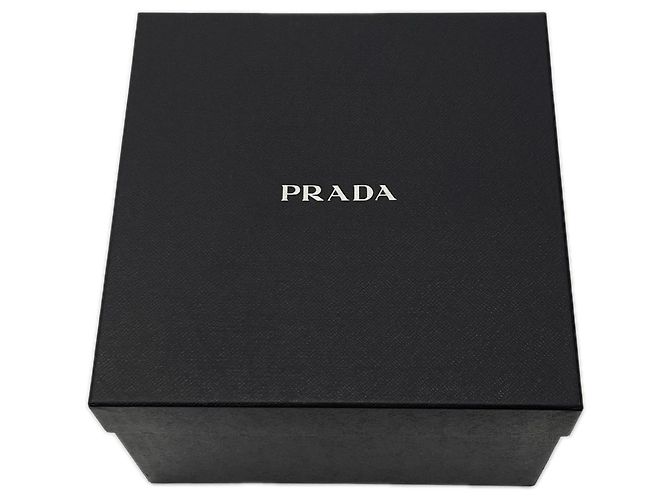 Prada Nylon Bucket Hat mit schwarzem Dreiecks-Logo - Ansicht 11