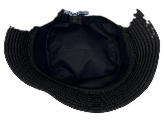 Prada Nylon Bucket Hat mit schwarzem Dreiecks-Logo - Ansicht 5