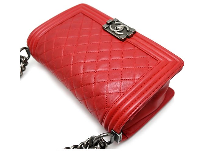 Le Boy Bolsa de Ombro Chanel Boy 25 com Corrente Vermelho - vista 3