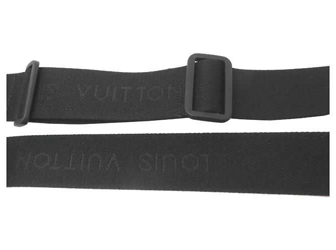 Borsa a tracolla da uomo Louis Vuitton Mick PM Nero - vista 5