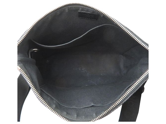 Borsa a tracolla da uomo Louis Vuitton Mick PM Nero - vista 6