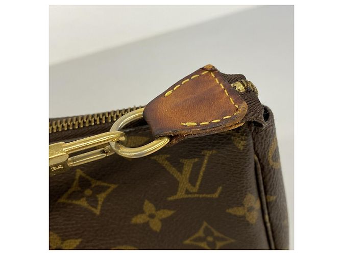 Louis Vuitton Monogram Pochette Accessoires M51980 Pouch Marrone - vista 9