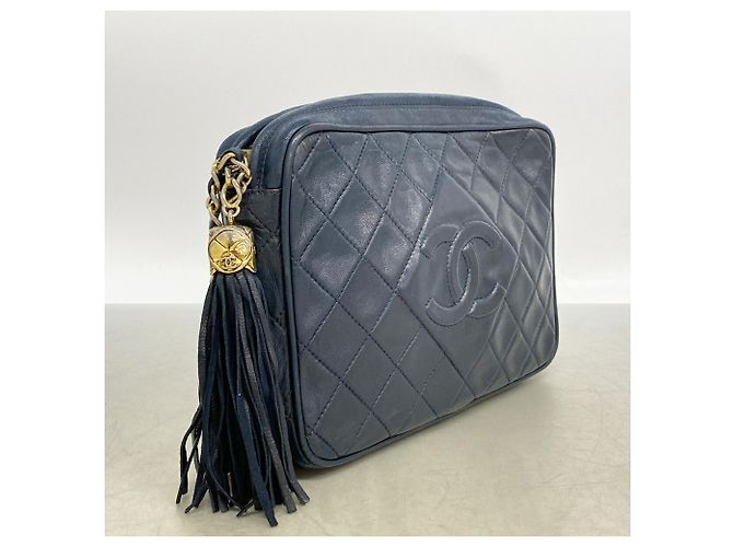 Borsa a tracolla Chanel Matelassé Navy Blu navy - vista 2