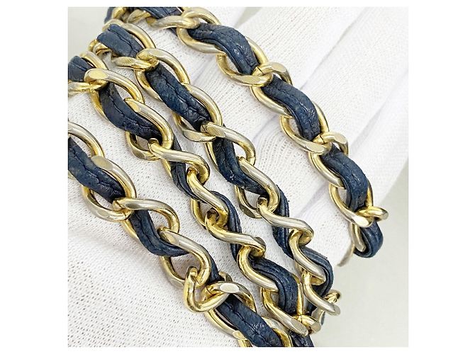 Borsa a tracolla Chanel Matelassé Navy Blu navy - vista 8