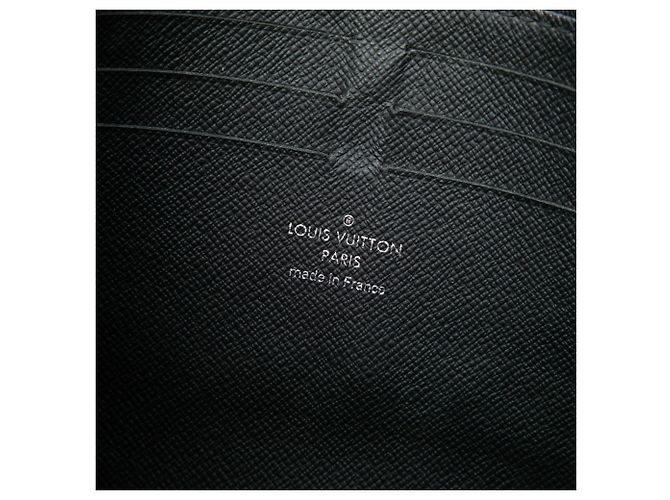 Louis Vuitton Black Damier Graphite Pochette Voyage MM Nero - vista 5