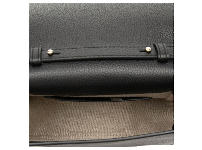 Chloé Mini Bolsa Tiracolo Alphabet em Pele de Bezerro Grão Preto - vista 4