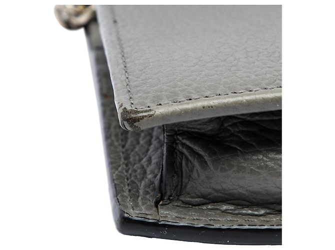 Portafoglio a catena Gucci in pelle di vitello Dollar grigio con G intrecciate Marrone - vista 5