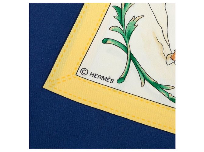 Foulard di seta Hermès Blue Costumes Civils Actuels 90 - vista 2