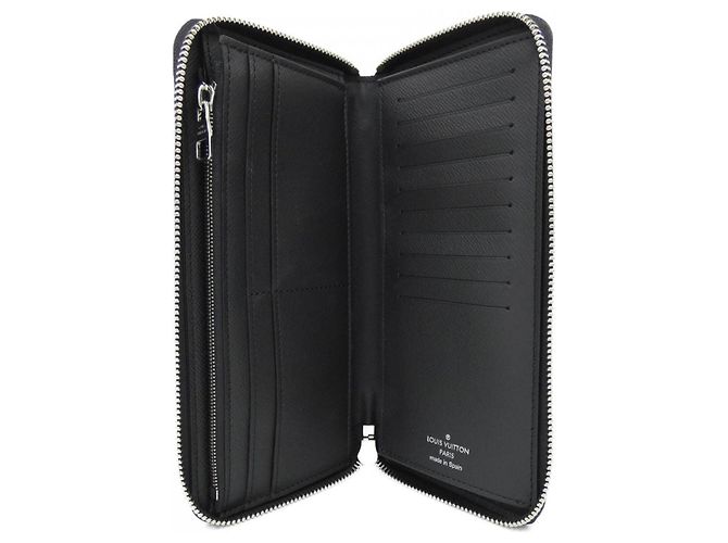 Louis Vuitton Taiga Zippy Wallet Black - view 3