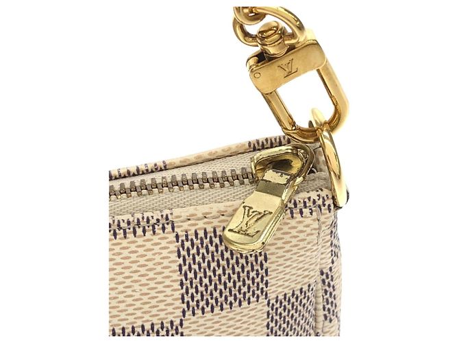 Louis Vuitton Damier Azur Mini Pochette Accessoires Blu - vista 4