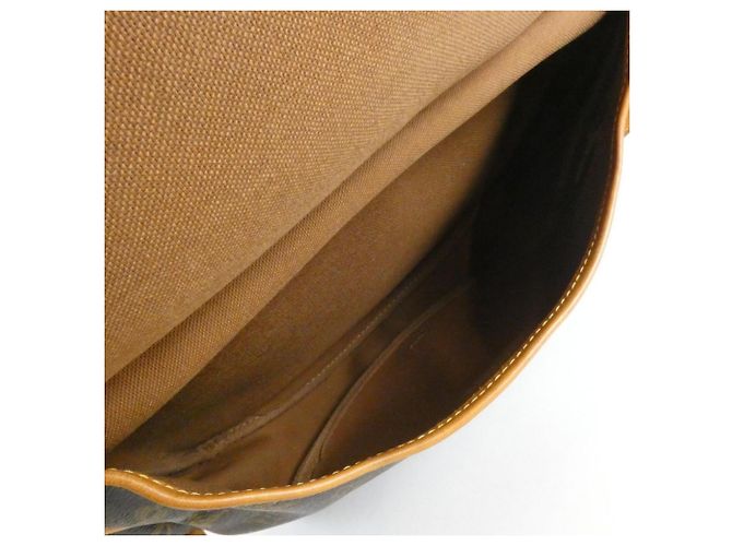 Bolsa de Ombro Louis Vuitton Monogram Saumur Marrom - vista 9