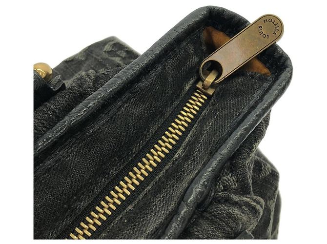 Borsa Louis Vuitton Monogram Denim Neo Cabby MM Nero - vista 4