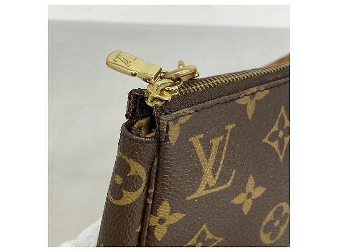 Louis Vuitton Monogram Pochette Accessoires Castaño - vista 8