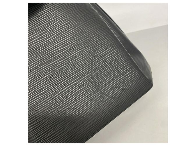 Louis Vuitton Epi Sac Depaule PM Shoulder Bag Nero - vista 10