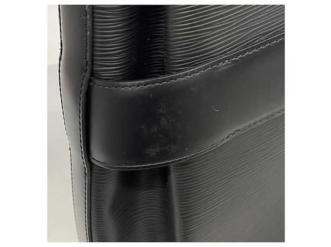 Louis Vuitton Epi Sac Depaule PM Shoulder Bag Nero - vista 11