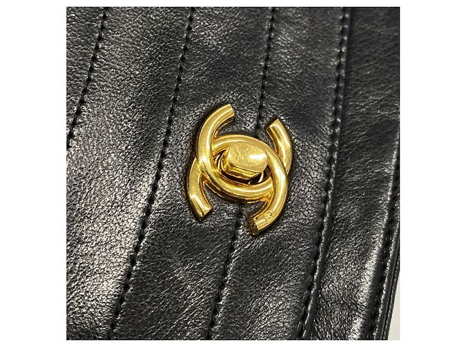 Borsa a tracolla Chanel in pelle d'agnello nera Nero - vista 10