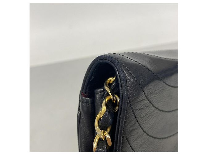 Borsa a tracolla Chanel in pelle d'agnello nera Nero - vista 6