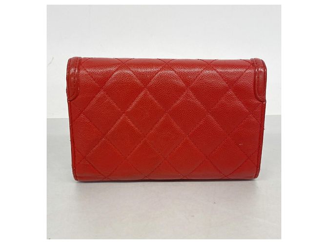 Cartera tri-fold de Chanel en piel de becerro granulada roja - vista 10