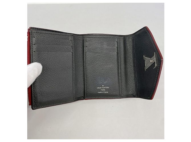 Louis Vuitton MyLockme Compact Tri-fold Geldbörse Bordeaux - Ansicht 3