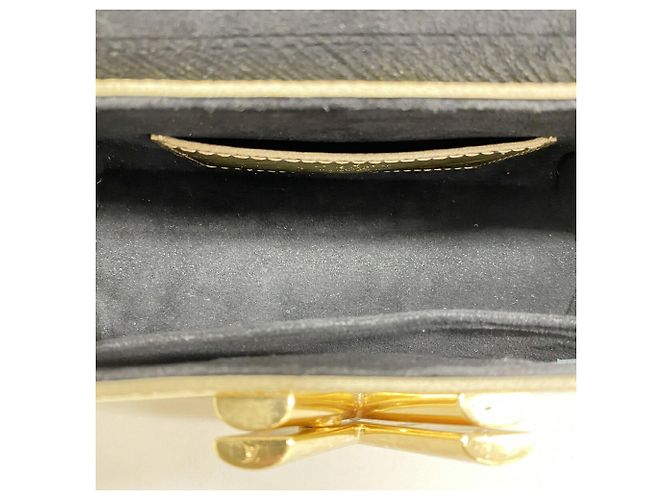Louis Vuitton Epi Twist PM Schultertasche Golden - Ansicht 4