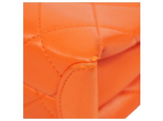 Bolsa de Ombro com Corrente Chanel Matelassé Vermelho - vista 6