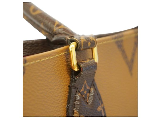 Louis Vuitton Monogram Giant Reverse OnTheGo MM Tote Bag Braun - Ansicht 10