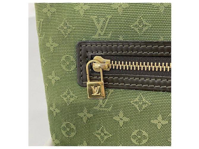 Sac à main Louis Vuitton Monogram Mini Lucille PM Kaki - vue 10