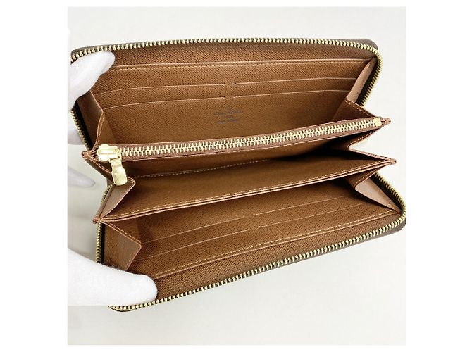 Louis Vuitton Monogram Zippy Wallet Brown - view 3
