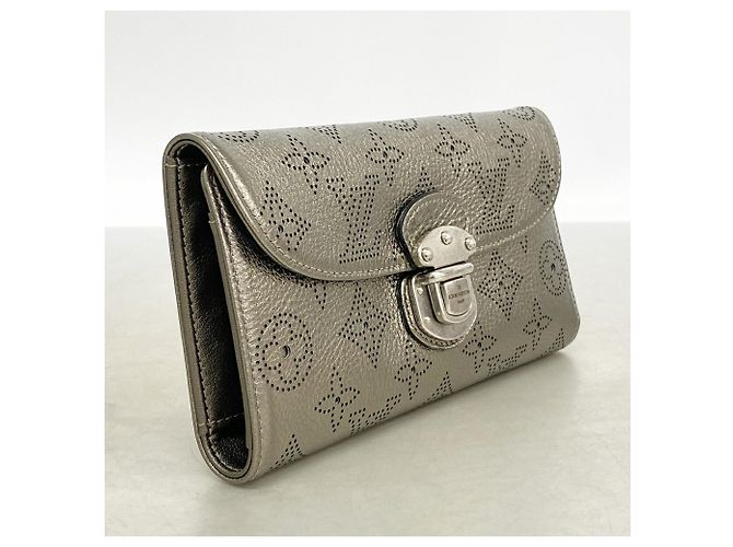 Louis Vuitton Mahina Portefeuille Amelia Tri-fold Long Wallet Bronzo - vista 2