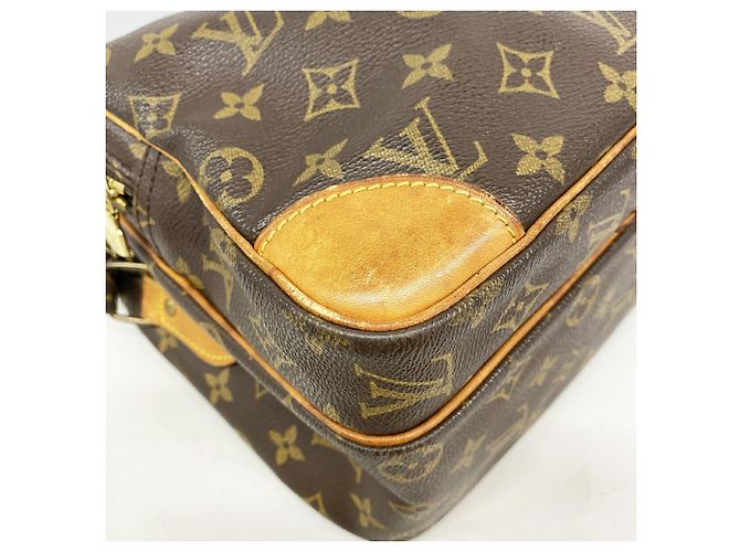 Bolso de hombro Louis Vuitton Monogram Nile GM Castaño - vista 8