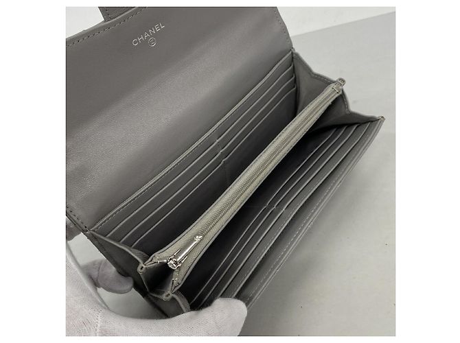 Cartera larga de piel de cordero gris de Chanel Castaño - vista 3