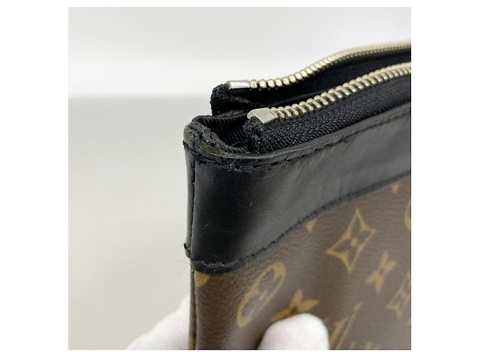 Louis Vuitton Monogram Macassar Pochette Discovery Clutch Bag Marrom Preto - vista 8