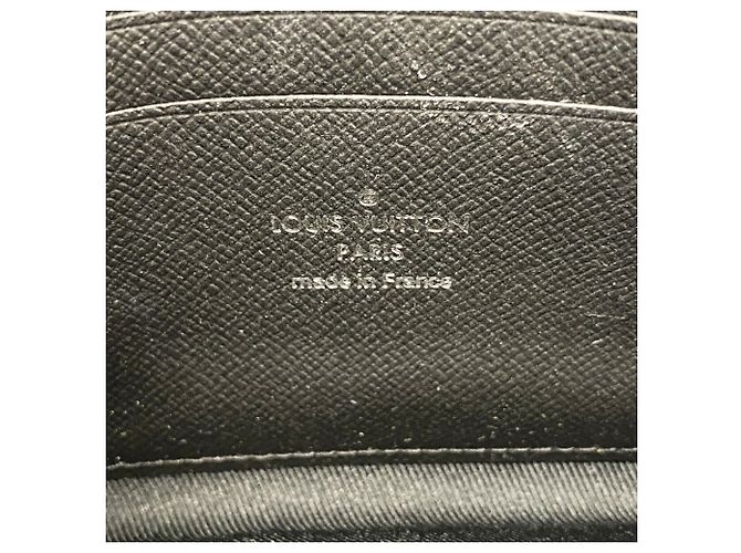 Louis Vuitton Monogram Eclipse Pochette Discovery PM M44323 Schwarz - Ansicht 5