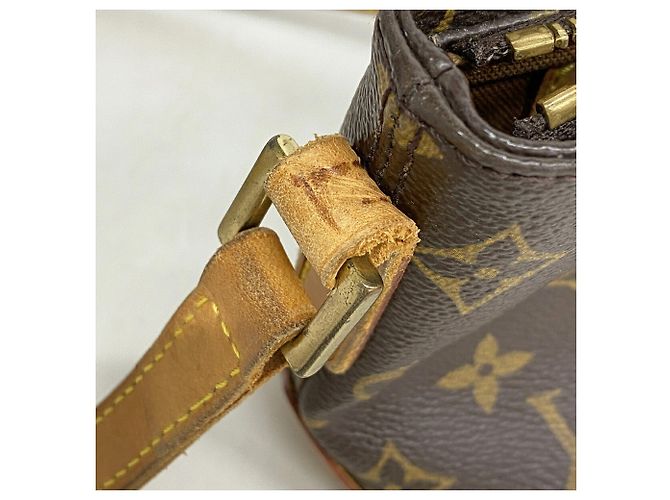 Bolso de hombro Louis Vuitton Monogram Trotteur Castaño - vista 8