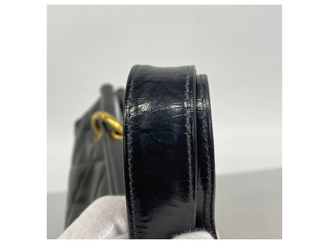 Chanel Matelassé Tote Bag aus schwarzem Lackleder - Ansicht 11