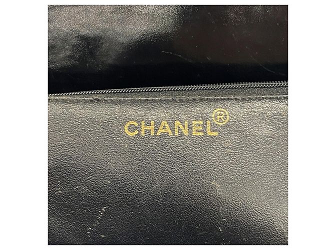 Chanel Matelassé Tote Bag aus schwarzem Lackleder - Ansicht 5