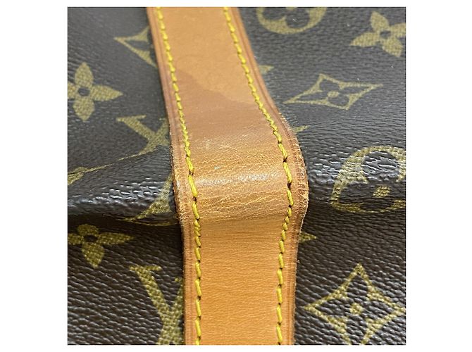 Louis Vuitton Boston Monogram Keepall 55 Castaño - vista 9