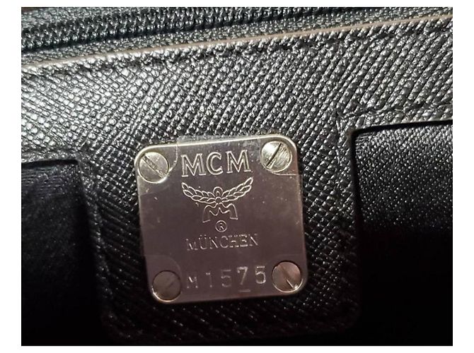 MCM Black Leather Shoulder Bag - view 10