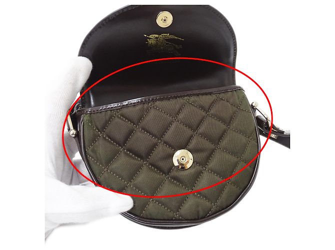 Borsa a tracolla Burberry in nylon kaki marrone Cachi - vista 11