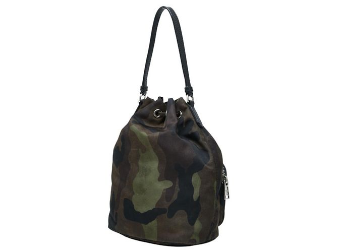 Sac à main camouflage Prada avec plaque logo triangle Marron Vert Kaki - vue 2