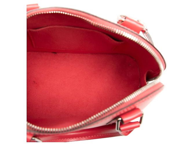 Bolso Louis Vuitton Epi Alma BB Roja - vista 4