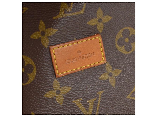Louis Vuitton Saumur Monogram Canvas 43 Marrone - vista 4