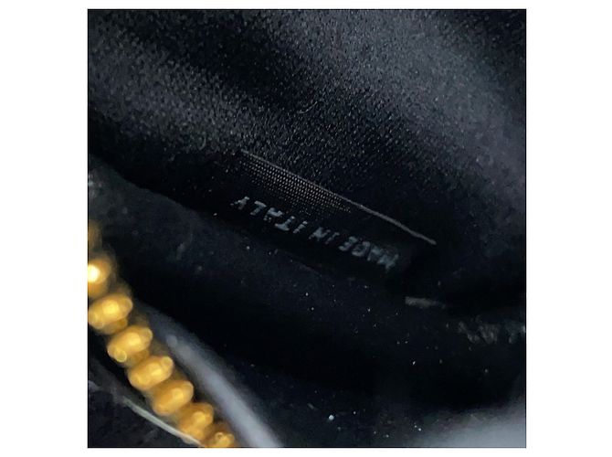 Miu Miu Micro Leather Handbag Charm Schwarz - Ansicht 12