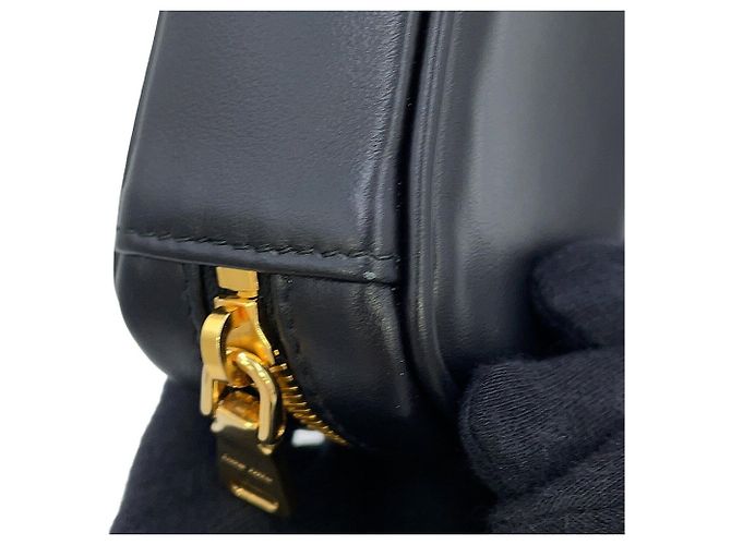 Miu Miu Micro Leather Handbag Charm Schwarz - Ansicht 6
