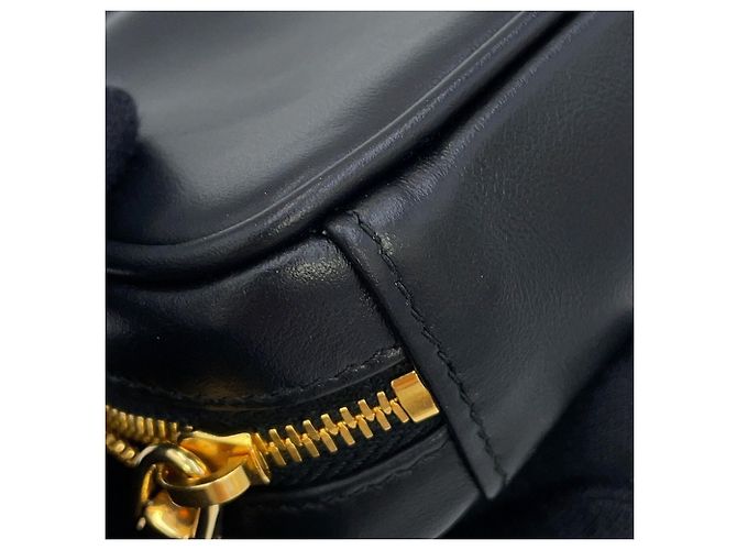 Miu Miu Micro Leather Handbag Charm Schwarz - Ansicht 7