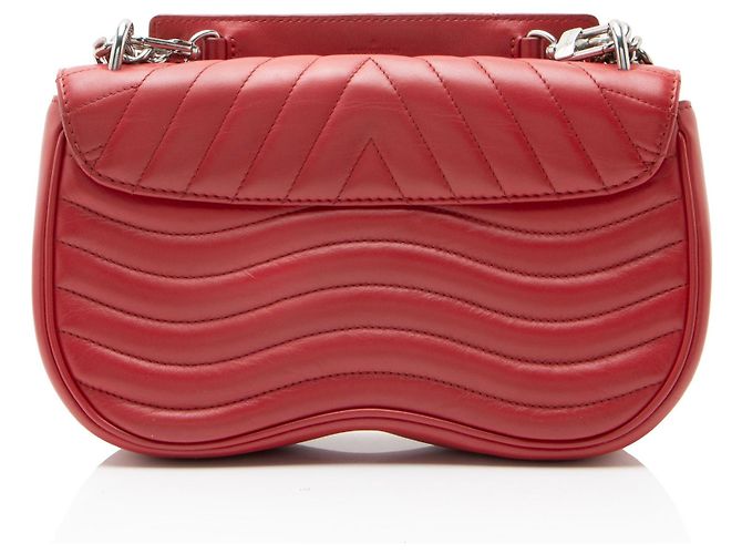 Borsa a tracolla Louis Vuitton New Wave Chain MM in pelle di vitello Rosso - vista 3