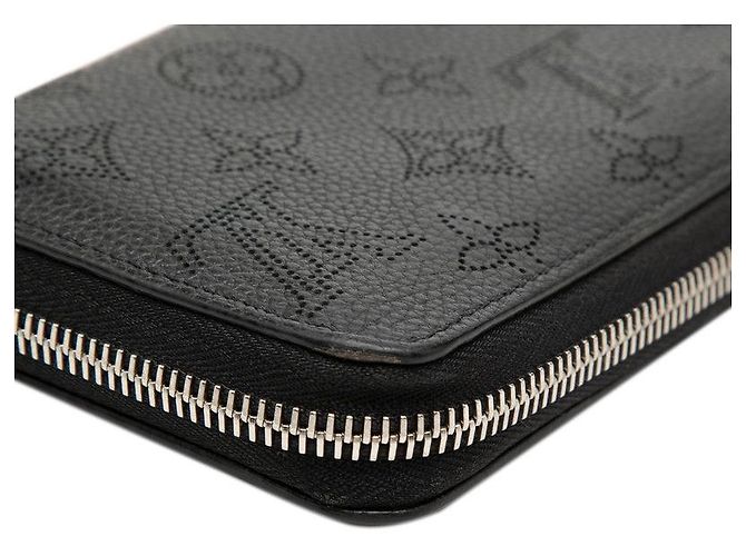 Cartera Zippy Louis Vuitton Monogram Mahina Negro - vista 4